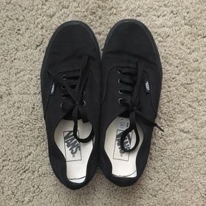 Black Vans (Size 7.5)